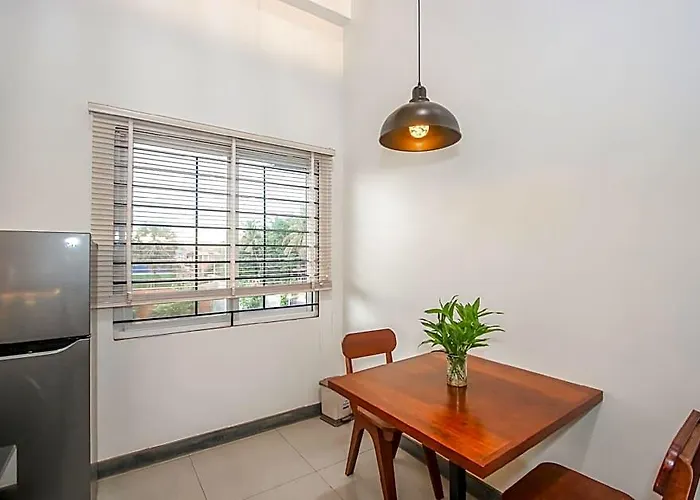 Spacious One Bedroom Apartment- Like Setting *