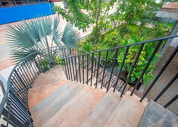 Spacious One Bedroom Apartment- Like Setting *